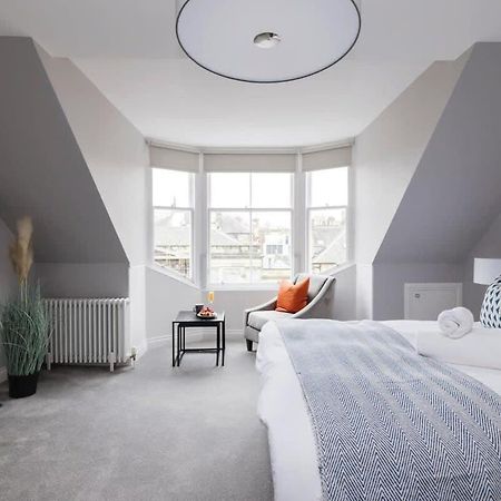 Dragon Suites - City Centre Castle View 1 Bed Apartment Edinburgh Ngoại thất bức ảnh
